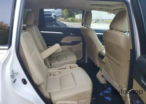 2014 Toyota Highlander Xle z USA, uszkodzony, nr VIN 5TDJKRFH3ES007125